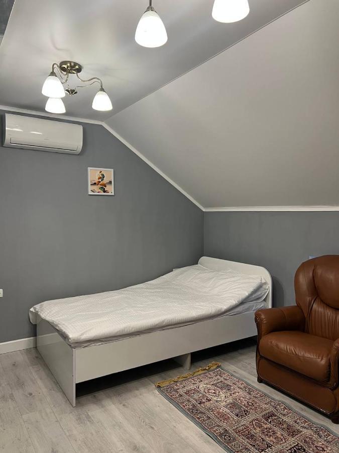 L'Ami Hostel Bel'bulak Екстер'єр фото