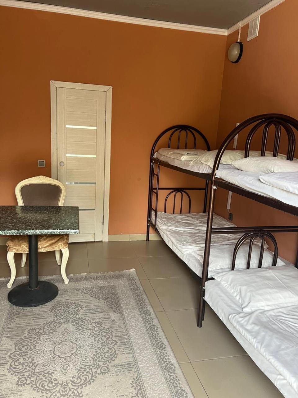 L'Ami Hostel Bel'bulak Екстер'єр фото