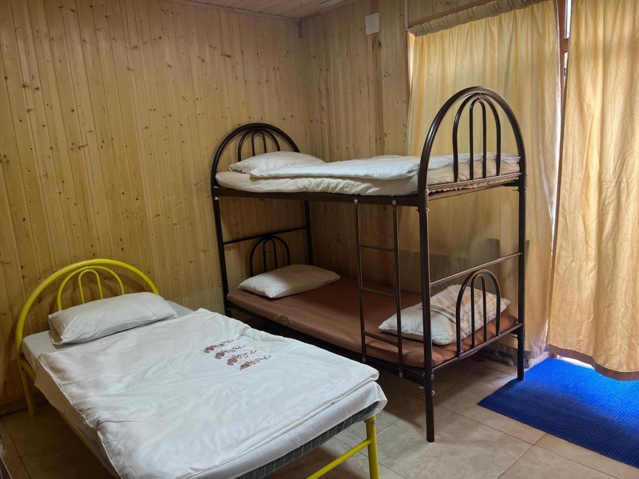 L'Ami Hostel Bel'bulak Екстер'єр фото